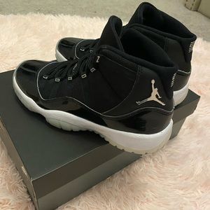 Grade School Retro 11
